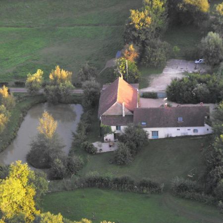 Domaine De Varenne Saint-Amand-en-Puisaye Exterior foto