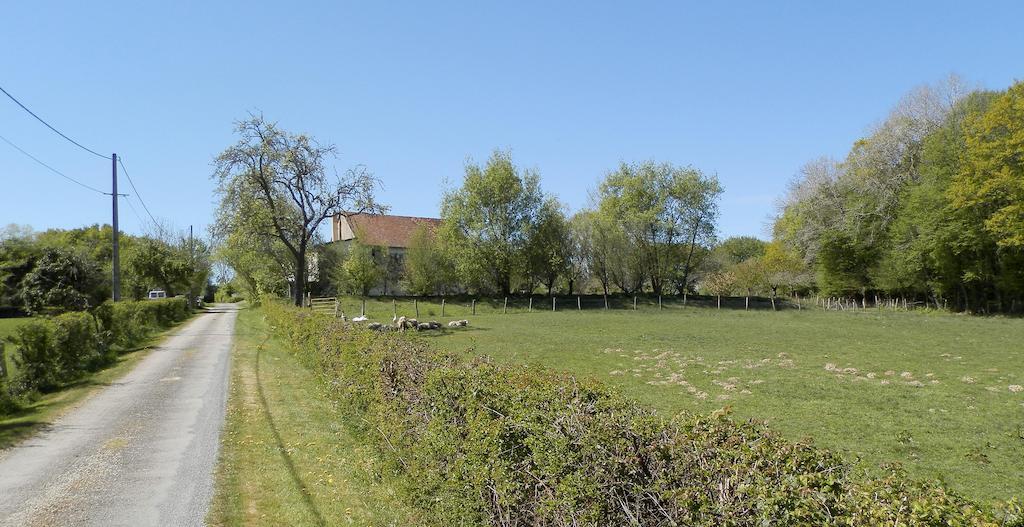 Domaine De Varenne Saint-Amand-en-Puisaye Exterior foto